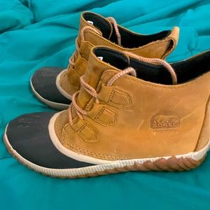 Sorel Duck boots “Out in About”